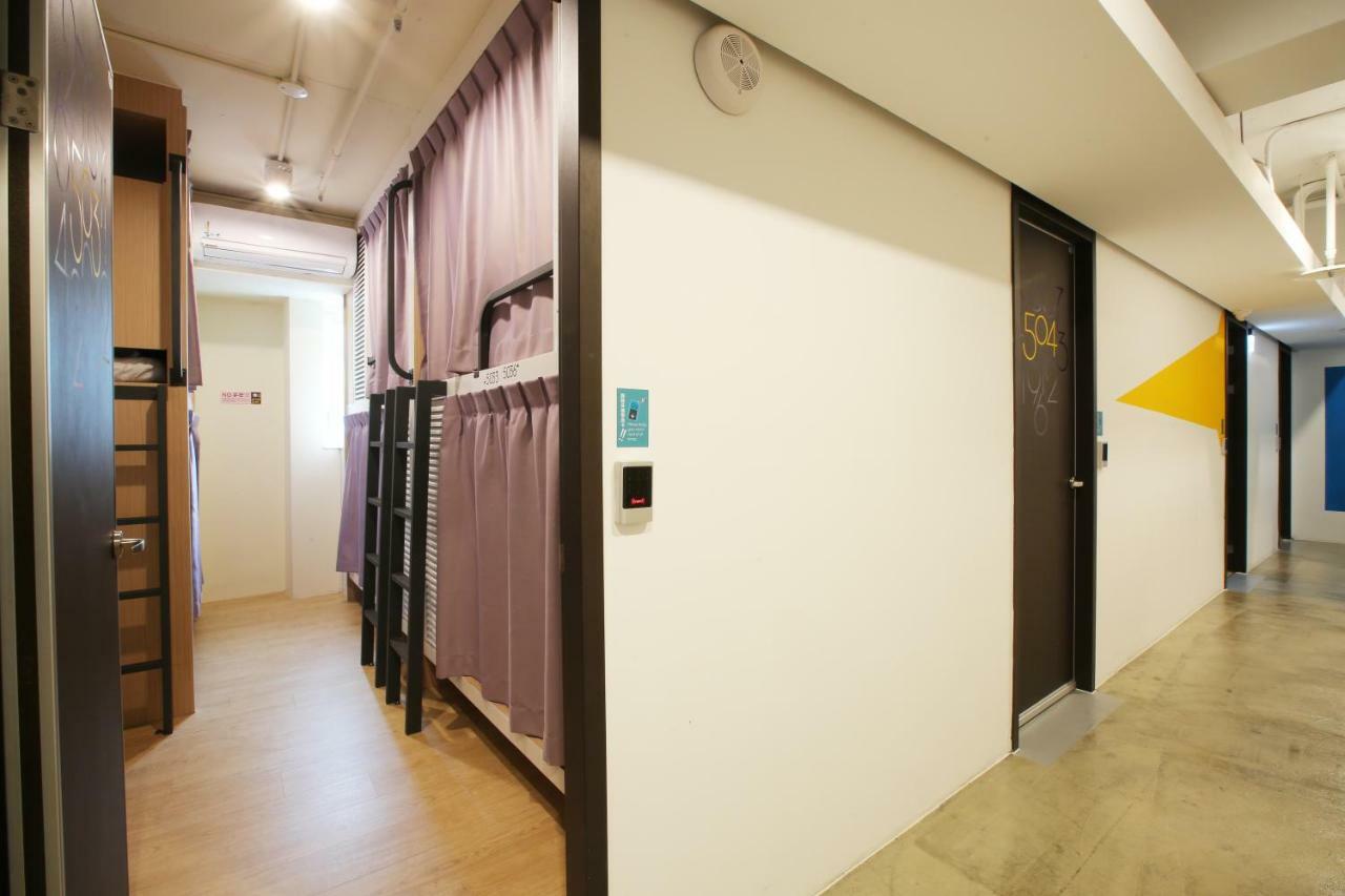 Loosha Hostel Taichung Exterior photo