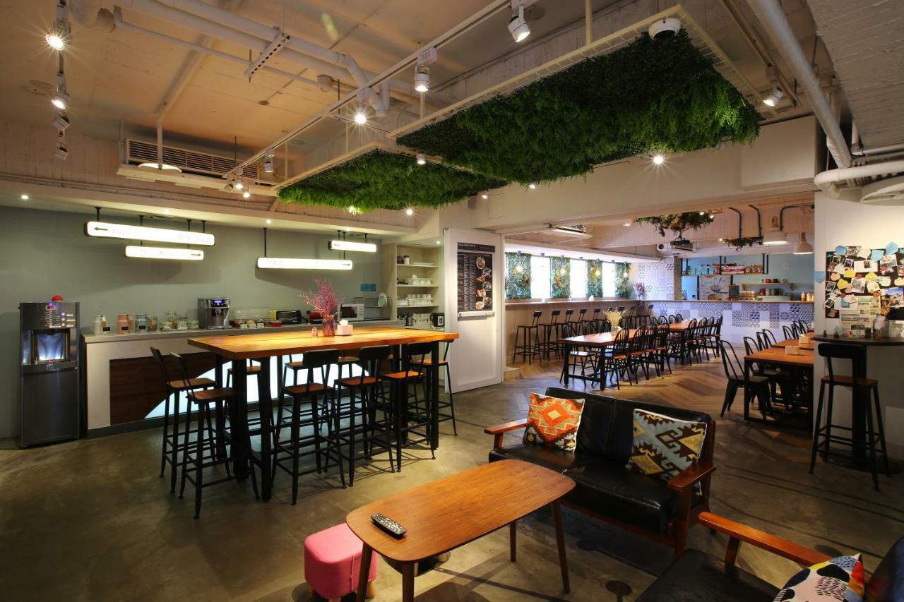 Loosha Hostel Taichung Exterior photo